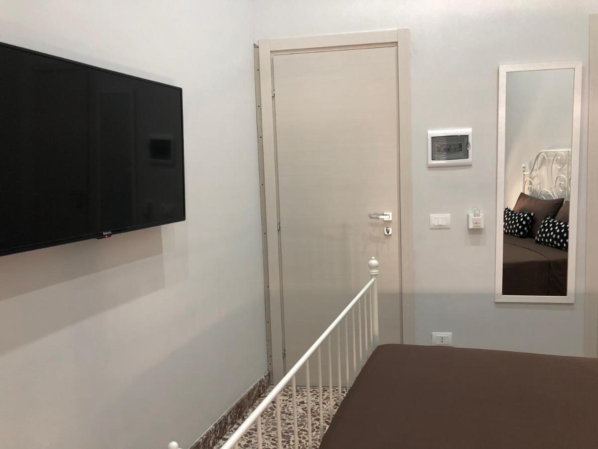 B&B Meliora Rooms 阿沃拉 外观 照片