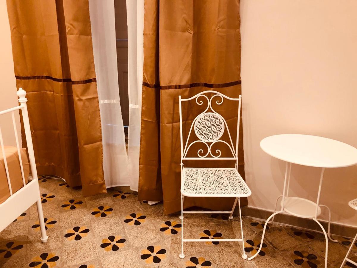 B&B Meliora Rooms 阿沃拉 外观 照片