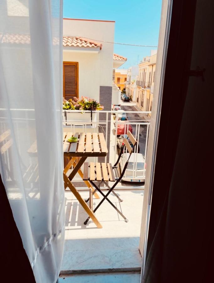 B&B Meliora Rooms 阿沃拉 外观 照片